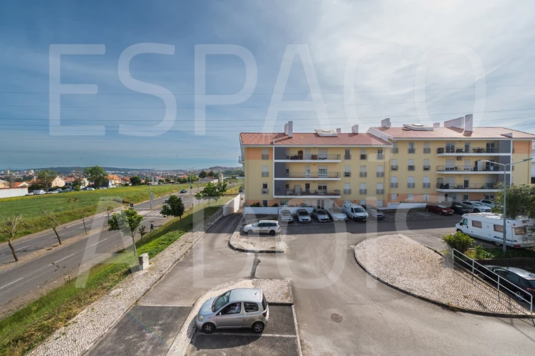 Apartamento T3 para Venda em Pontinha e Famões Foto 20