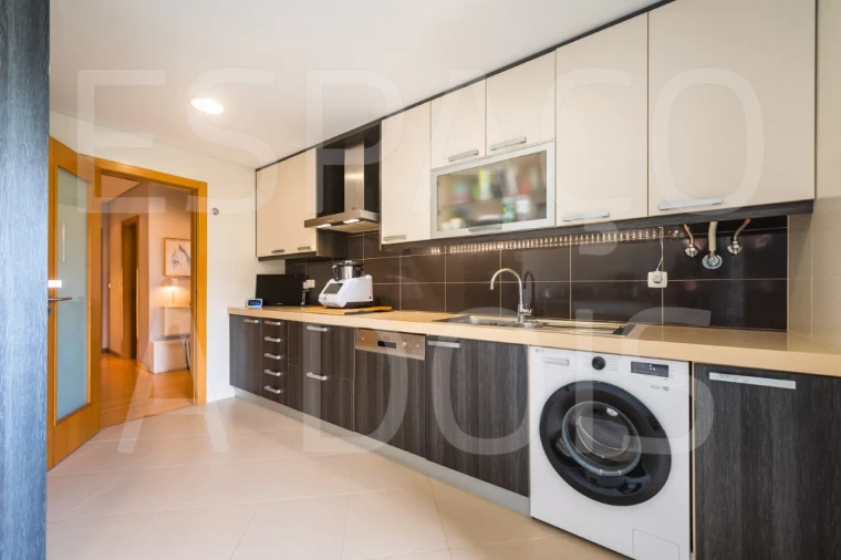 Apartamento T3 para Venda em Pontinha e Famões Foto 23