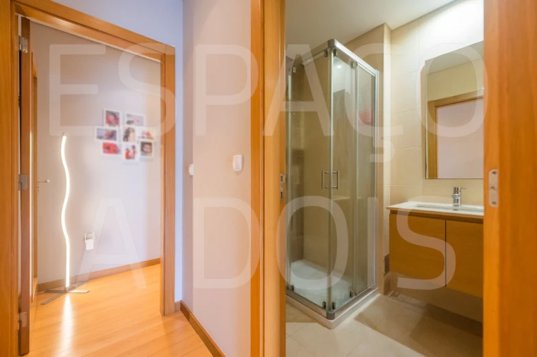 Apartamento T3 para Venda em Pontinha e Famões Foto 25