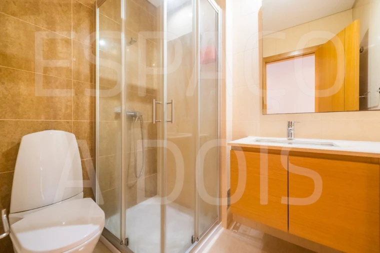 Apartamento T3 para Venda em Pontinha e Famões Foto 27