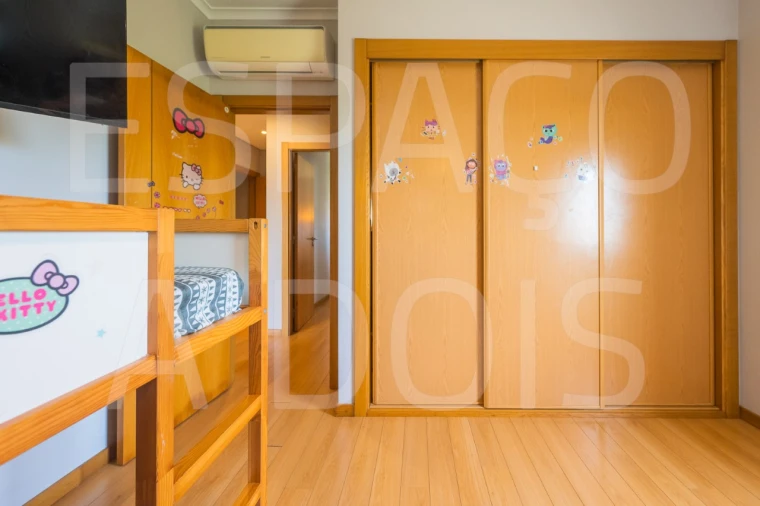 Apartamento T3 para Venda em Pontinha e Famões Foto 45