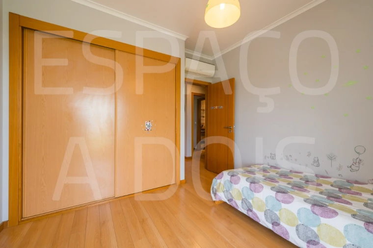 Apartamento T3 para Venda em Pontinha e Famões Foto 49