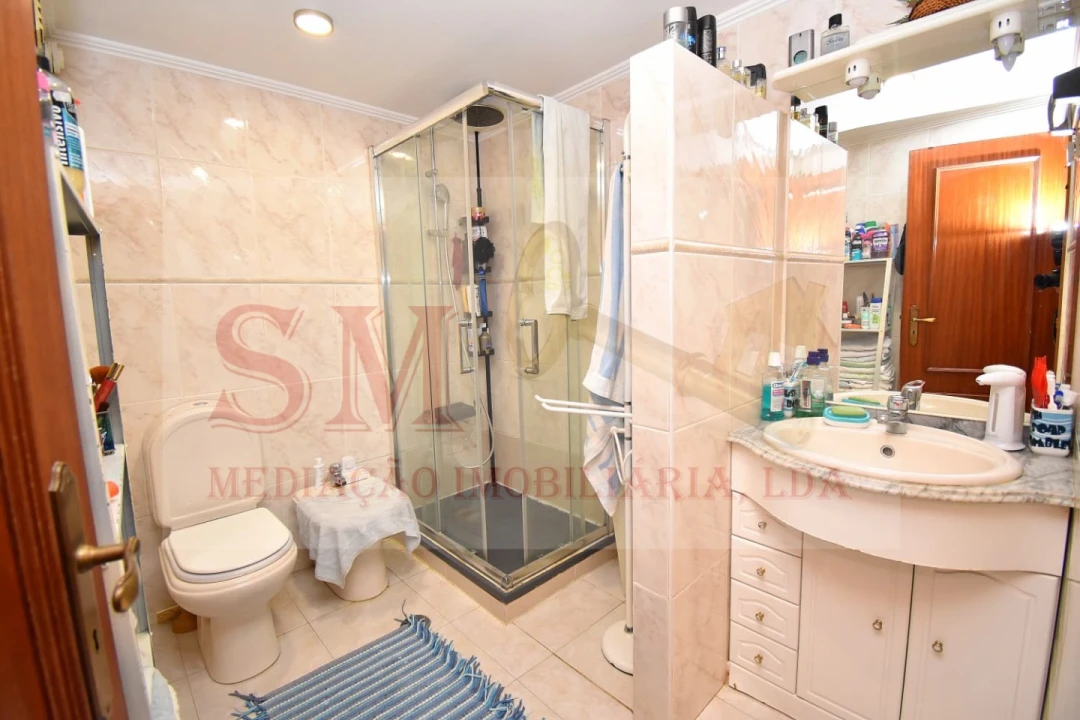 Apartamento T2 para Venda em Seixal, Arrentela e Aldeia de Paio Pires Foto 10