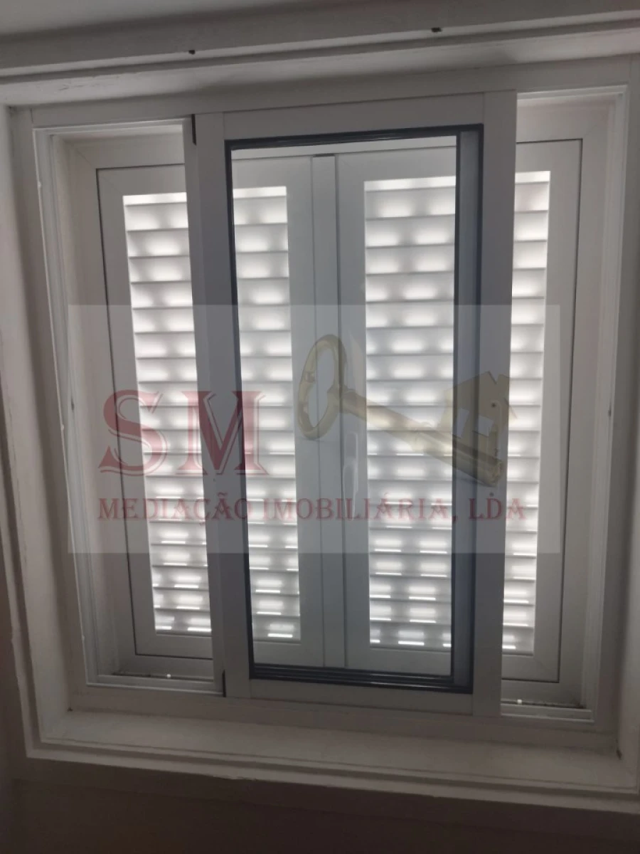 Apartamento T5 para Venda em Guarda Foto 3