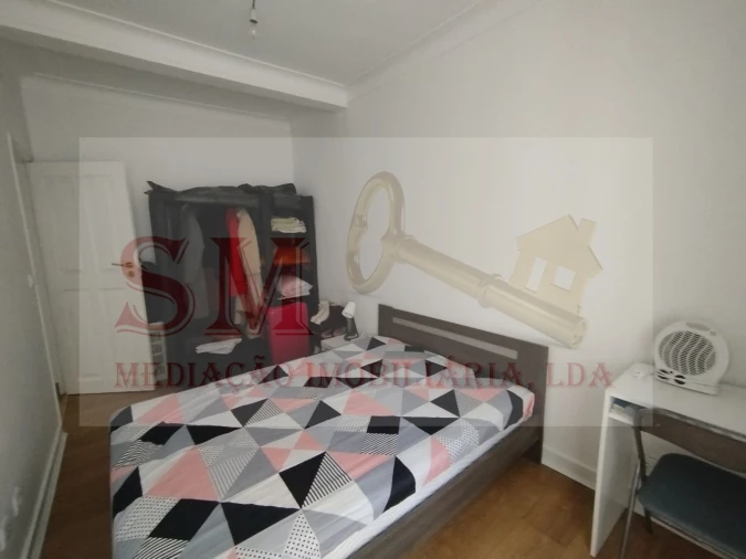 Apartamento T5 para Venda em Guarda Foto 6