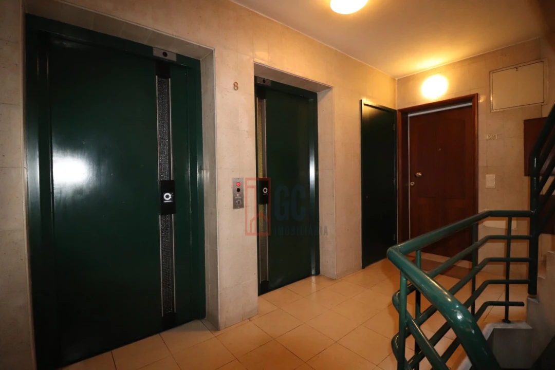 Apartamento T3 para Venda em Mafamude e Vilar do Paraíso Foto 44