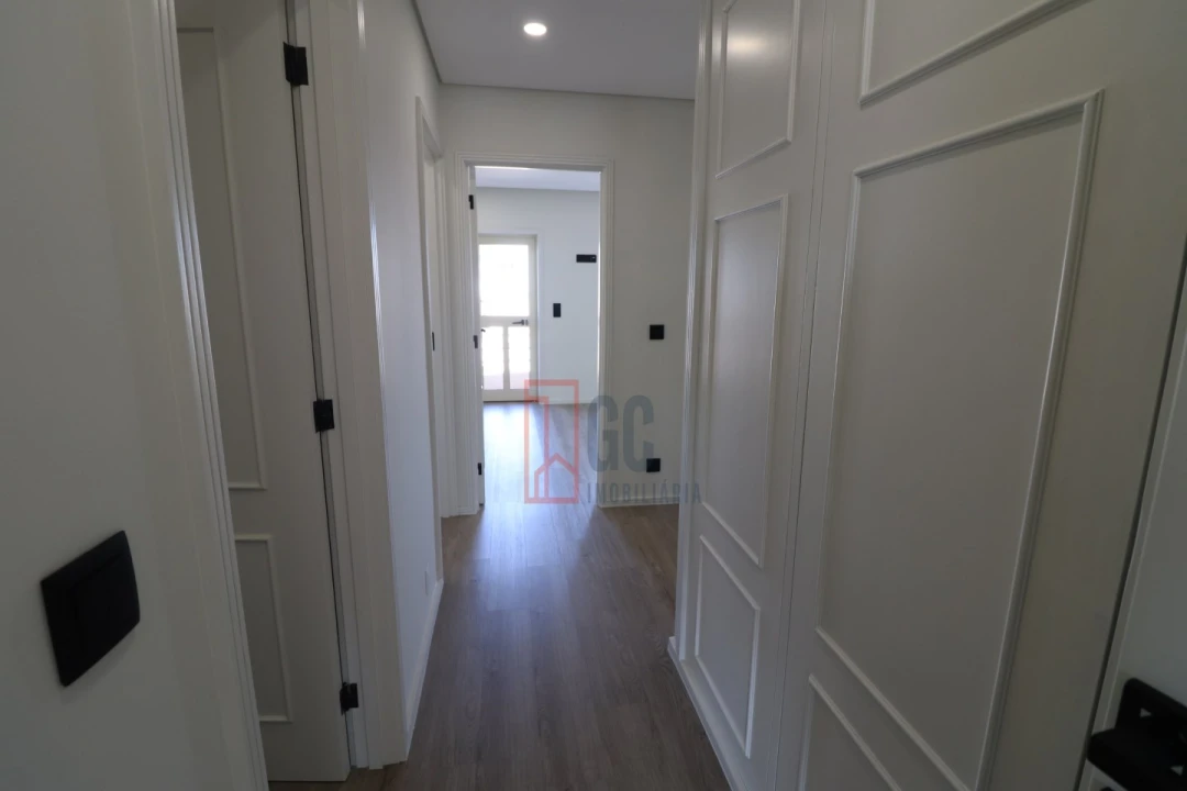 Apartamento T3 para Venda em Mafamude e Vilar do Paraíso Foto 20