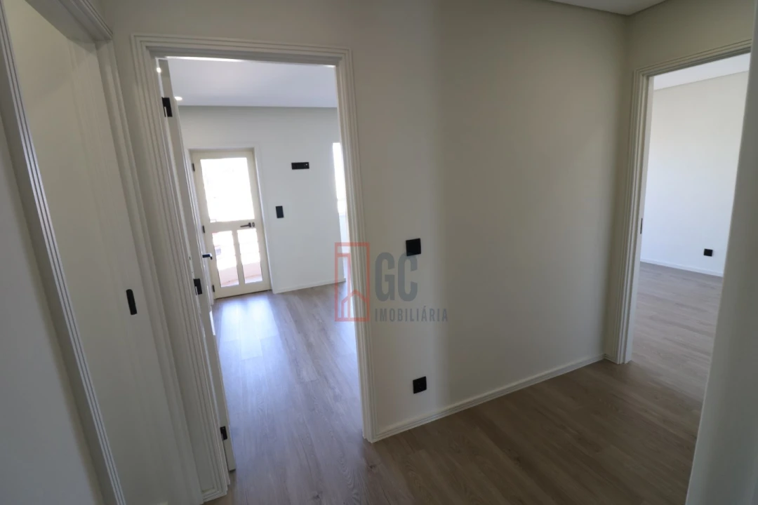 Apartamento T3 para Venda em Mafamude e Vilar do Paraíso Foto 23