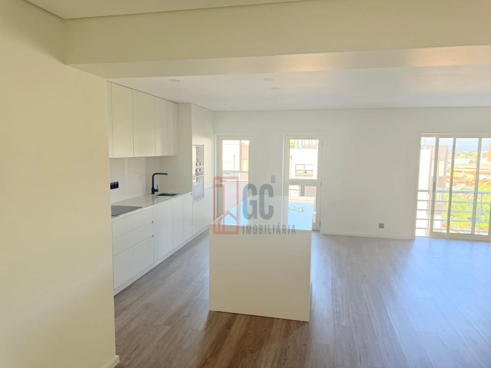 Apartamento T3 para Venda em Mafamude e Vilar do Paraíso Foto 6