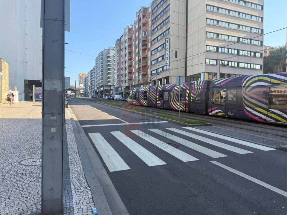 Apartamento T3 para Venda em Mafamude e Vilar do Paraíso Foto 47