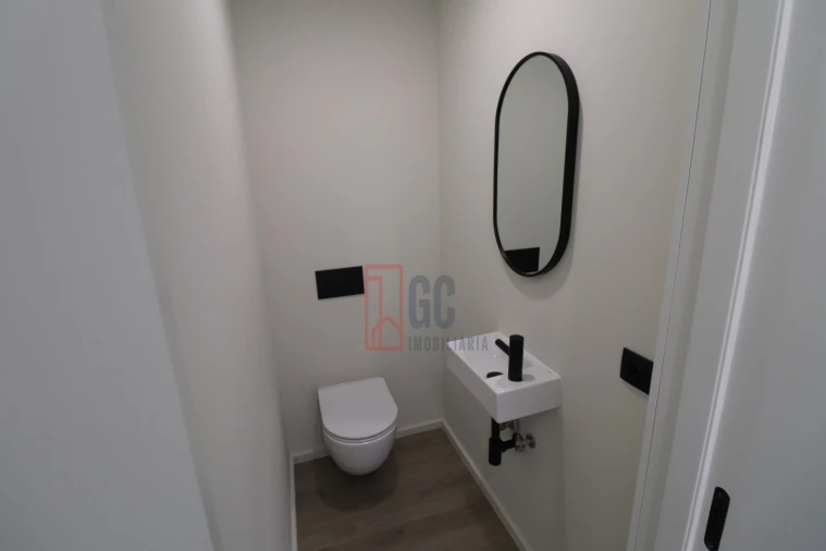 Apartamento T3 para Venda em Mafamude e Vilar do Paraíso Foto 17