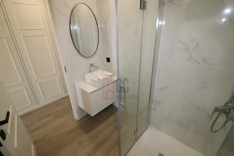 Apartamento T3 para Venda em Mafamude e Vilar do Paraíso Foto 22