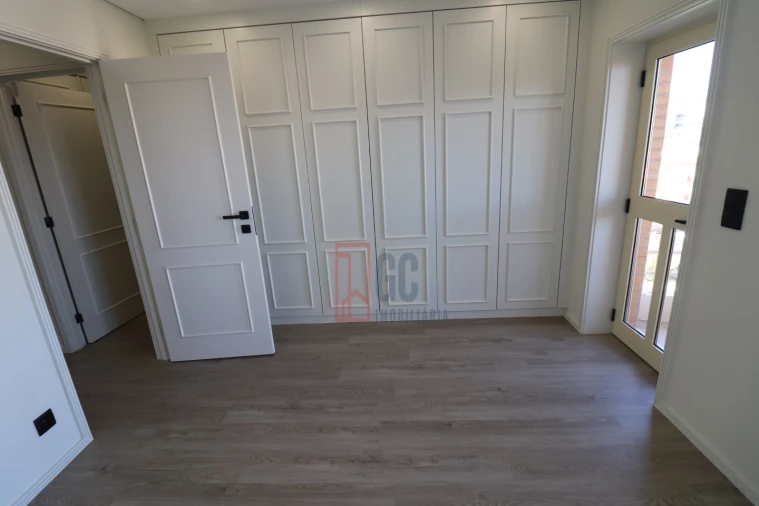 Apartamento T3 para Venda em Mafamude e Vilar do Paraíso Foto 37