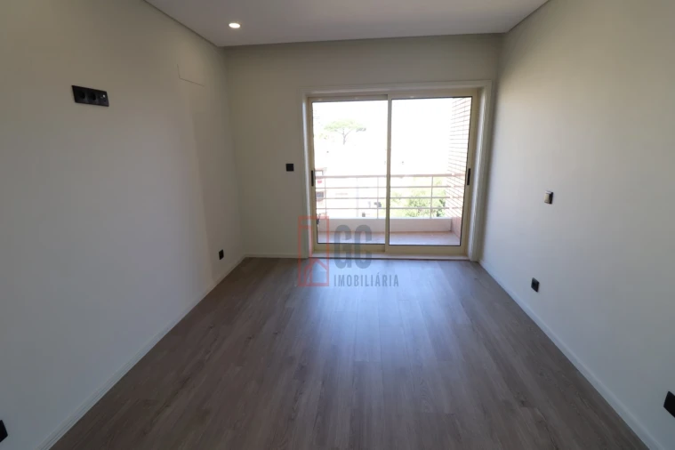 Apartamento T3 para Venda em Mafamude e Vilar do Paraíso Foto 41