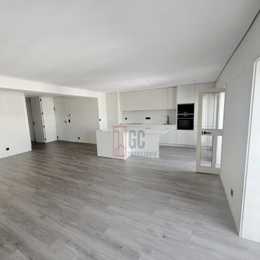 Apartamento T3 para Venda em Mafamude e Vilar do Paraíso Foto 11