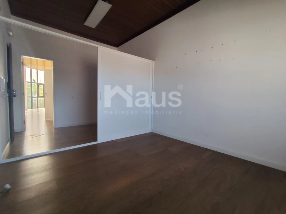 Escritório para Arrendamento em Pinhal Novo Foto 5