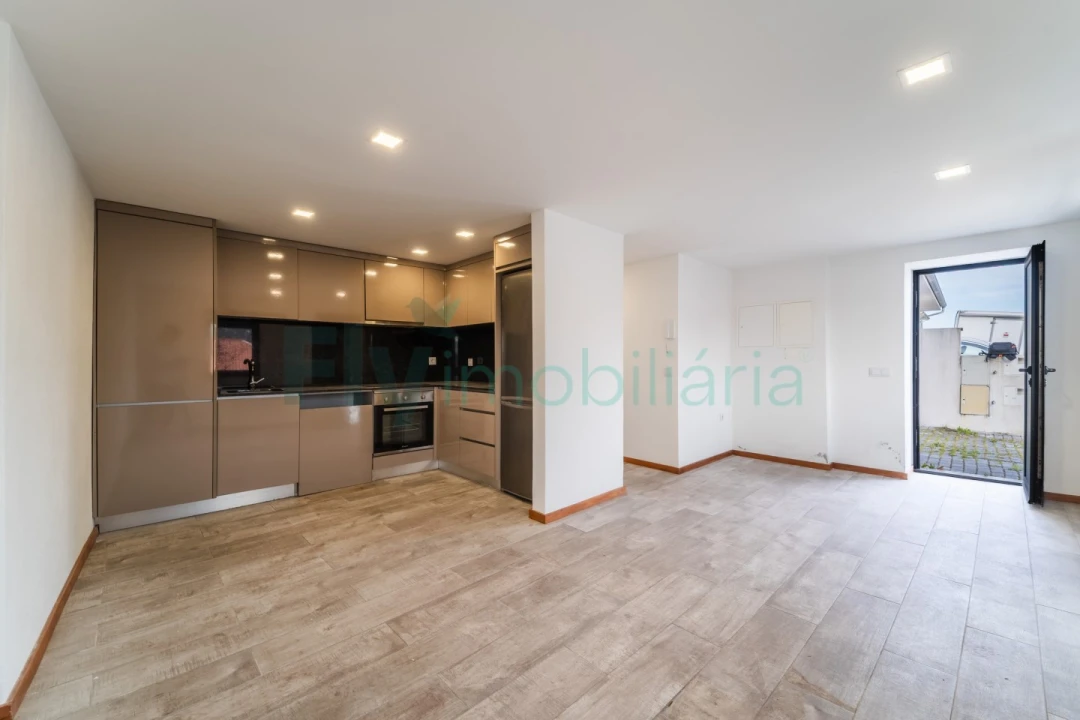 Moradia T3 para Venda em Conde e Gandarela Foto 5