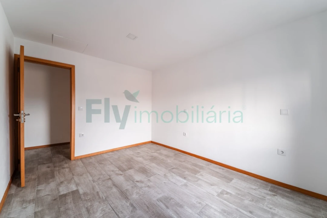 Moradia T3 para Venda em Conde e Gandarela Foto 23