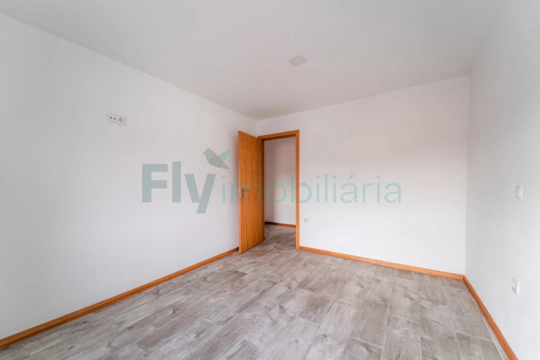 Moradia T3 para Venda em Conde e Gandarela Foto 25