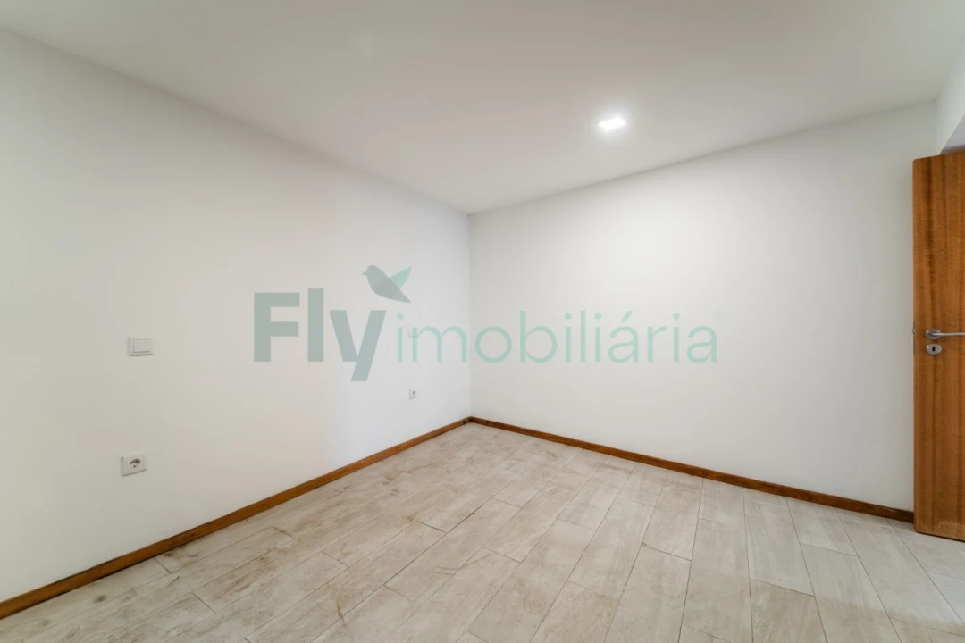 Moradia T3 para Venda em Conde e Gandarela Foto 26
