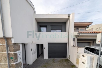 Moradia T3 para Venda em Conde e Gandarela