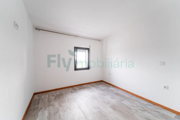 Moradia T3 para Venda em Conde e Gandarela Foto 22