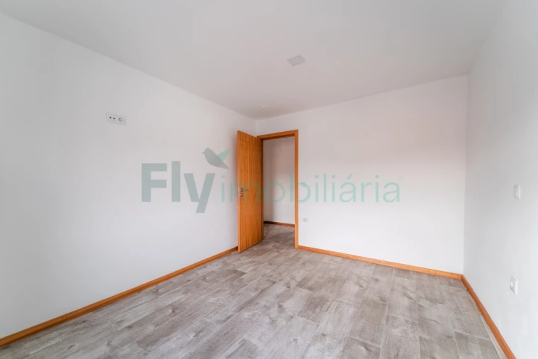 Moradia T3 para Venda em Conde e Gandarela Foto 25