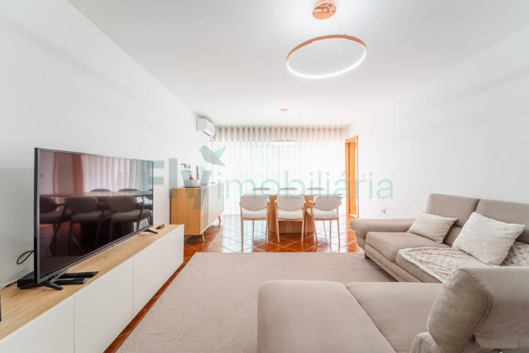 Apartamento T2 para Venda em Caldas de Vizela (São Miguel e São João) Foto 2