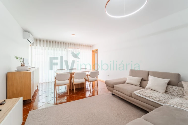 Apartamento T2 para Venda em Caldas de Vizela (São Miguel e São João) Foto 3