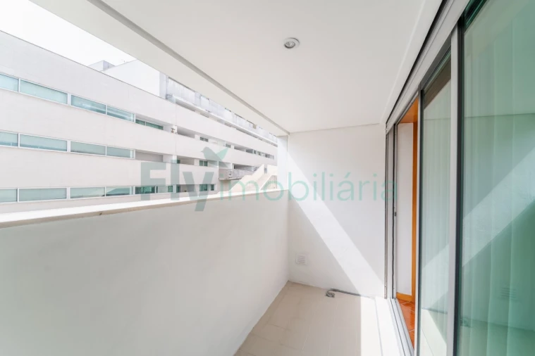 Apartamento T2 para Venda em Caldas de Vizela (São Miguel e São João) Foto 15