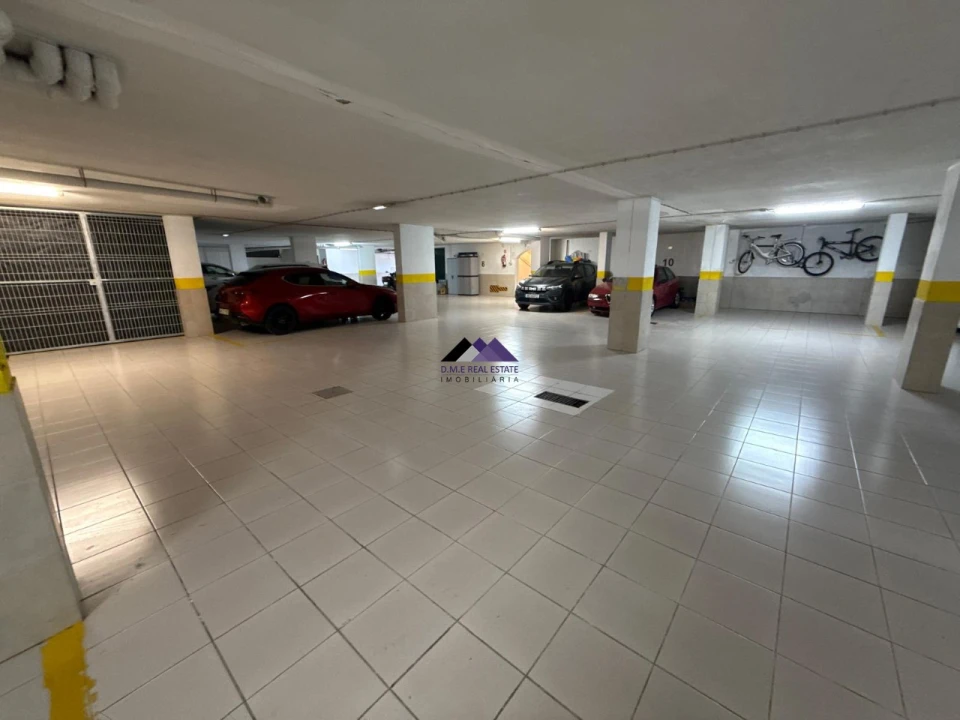 Apartamento T3 para Venda em Portimão Foto 7