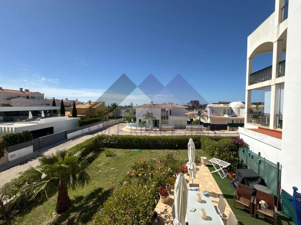 Apartamento T3 para Venda em Portimão Foto 1