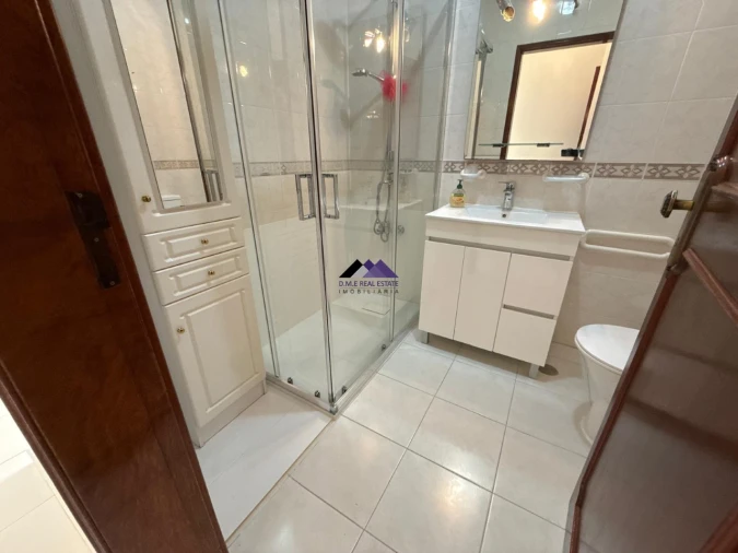 Apartamento T3 para Venda em Portimão Foto 40