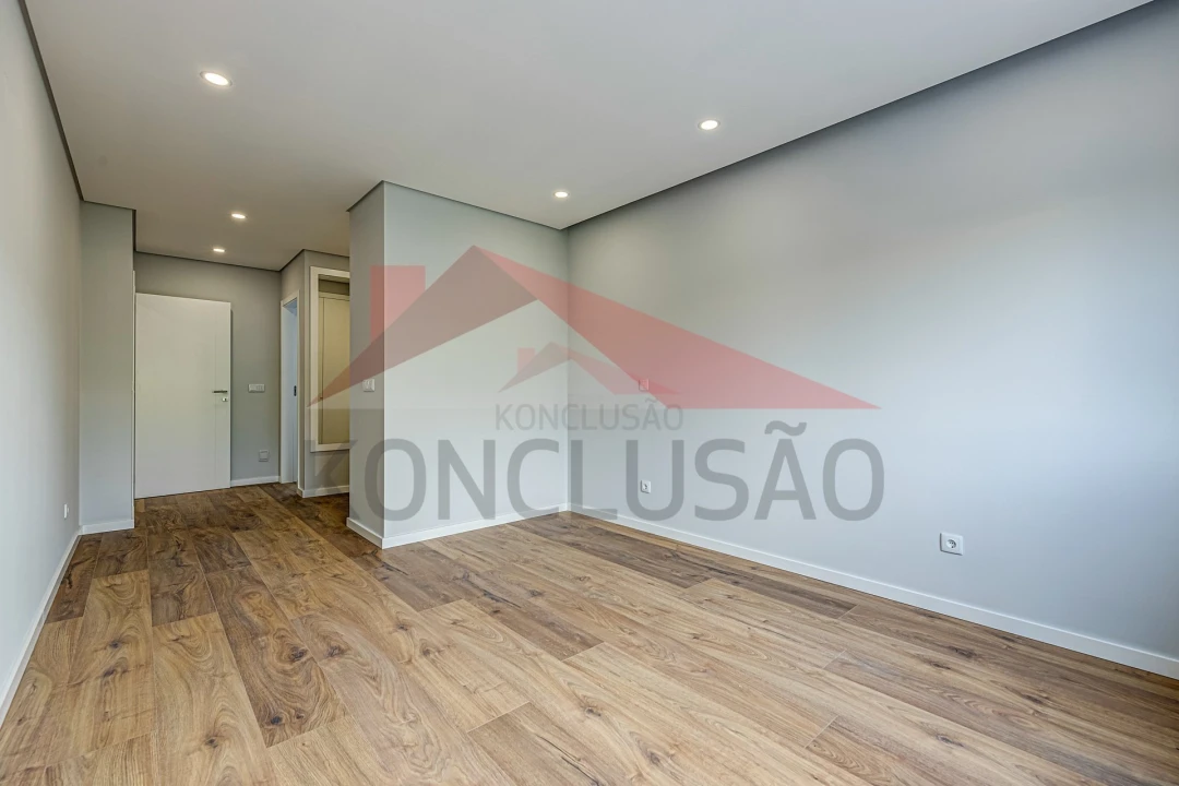 Apartamento T3 para Venda em Alverca do Ribatejo e Sobralinho Foto 18