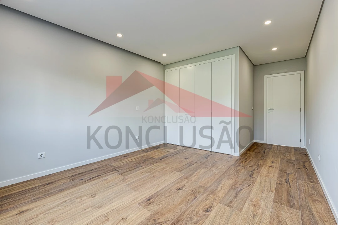 Apartamento T3 para Venda em Alverca do Ribatejo e Sobralinho Foto 15