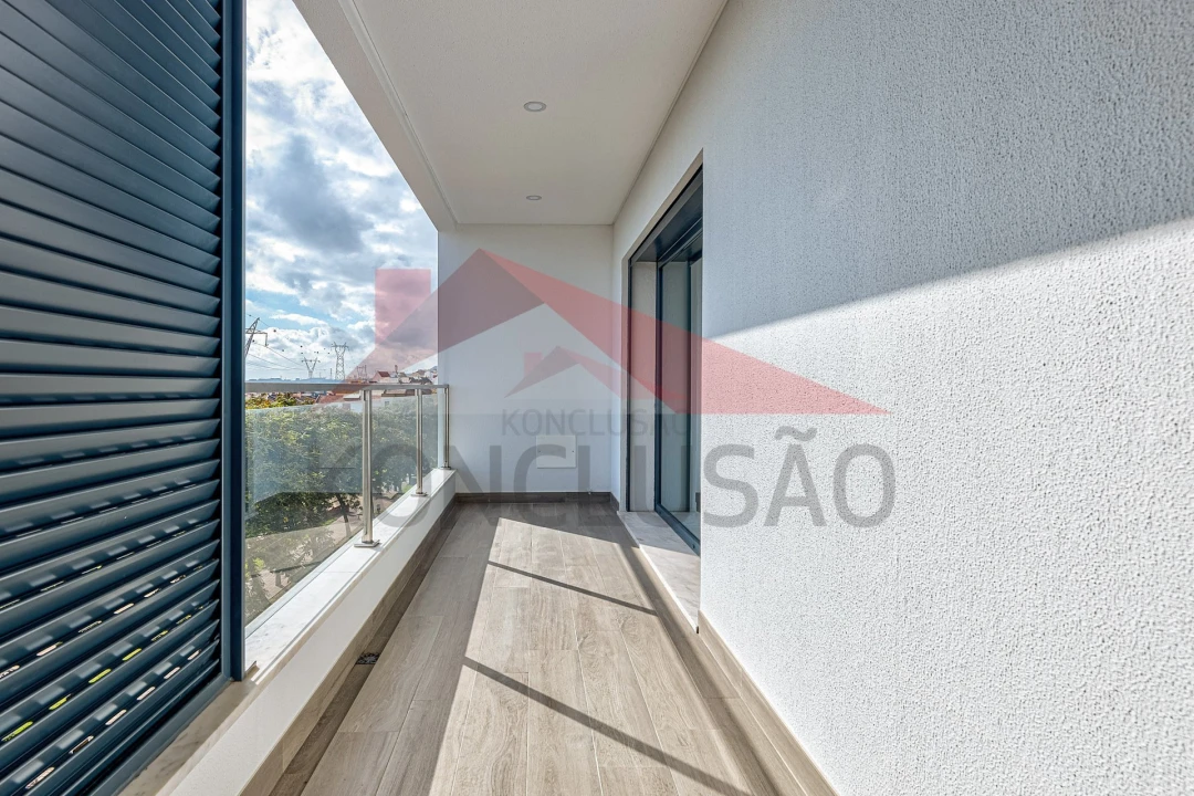 Apartamento T4 para Venda em Alverca do Ribatejo e Sobralinho Foto 6