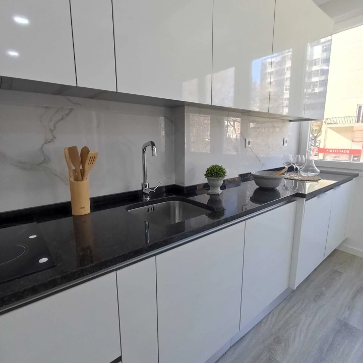 Apartamento T3 para Venda em Benfica Foto 4