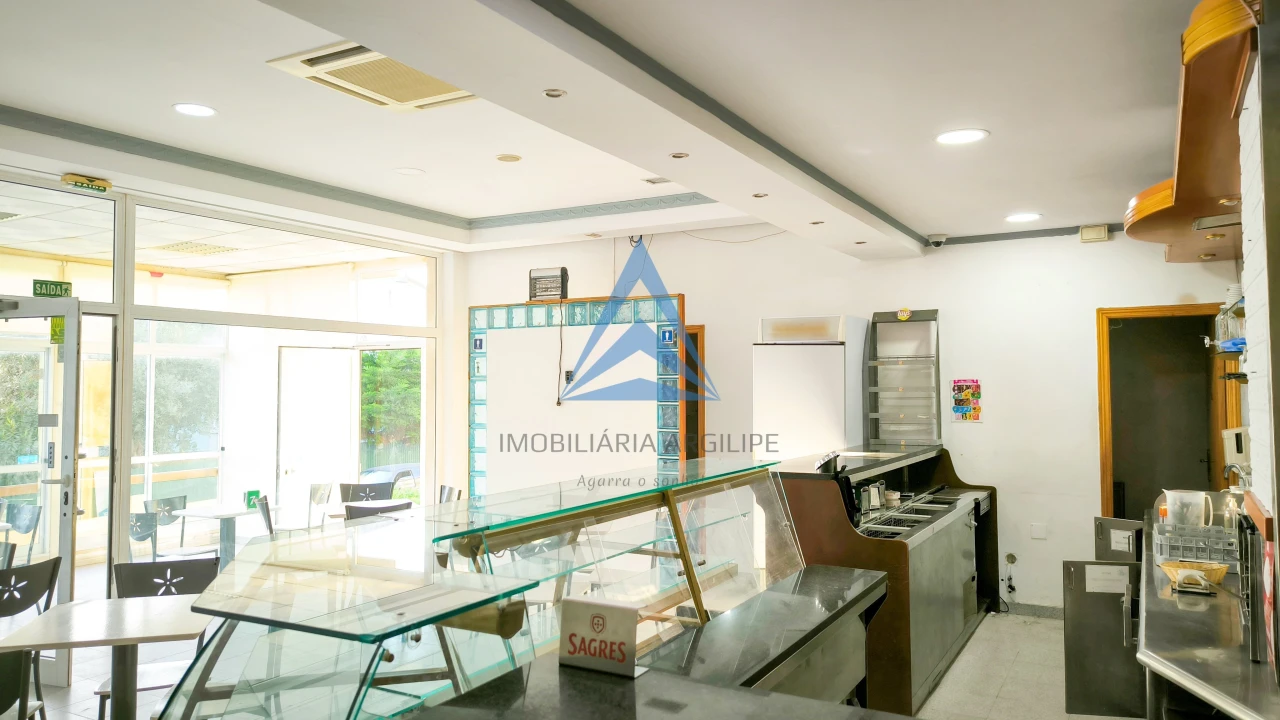 Negócio para Venda em Vila Nova da Barquinha Foto 1