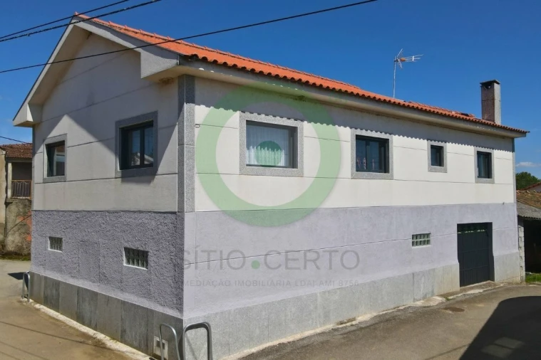 Moradia T3 para Venda em Curopos e Vale de Janeiro Foto 4