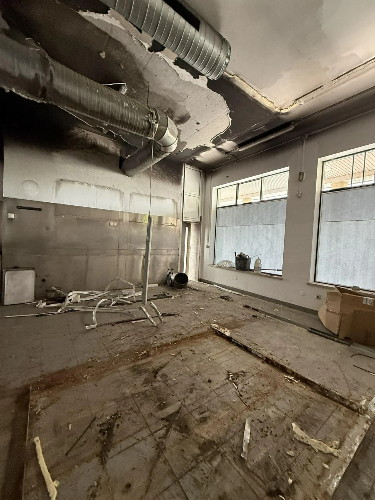 Loja para Venda em São João Baptista e Santa Maria dos Olivais Foto 4