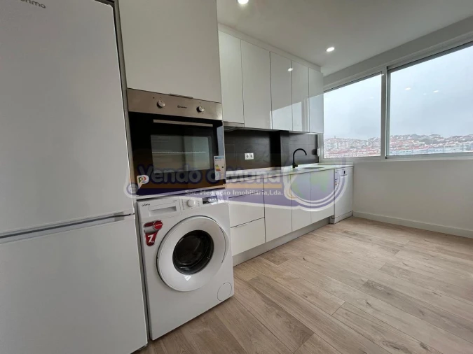 Apartamento T4 para Venda em Águas Livres Foto 4