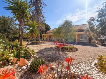 Moradia T3 para Venda em Samora Correia