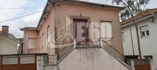 Moradia T3 para Venda em Gulpilhares e Valadares