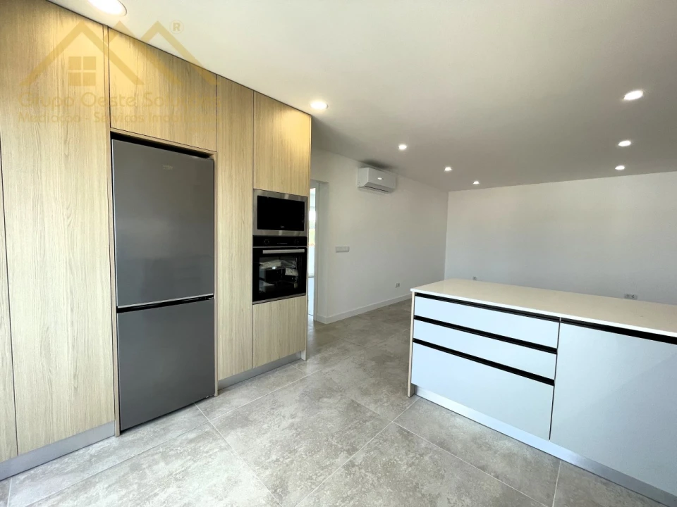 Apartamento T2 para Venda em Santa Maria, São Pedro e Matacães Foto 11