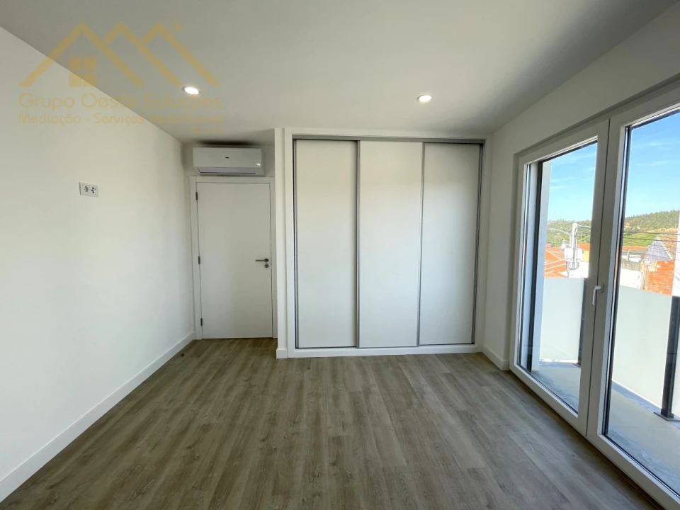 Apartamento T2 para Venda em Santa Maria, São Pedro e Matacães Foto 14