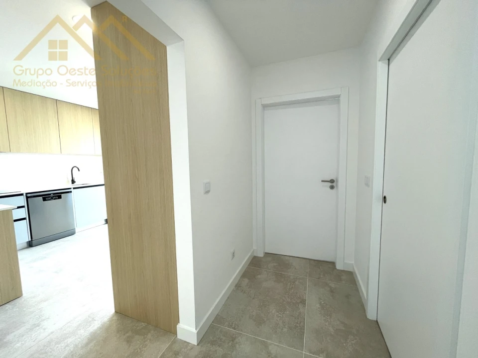 Apartamento T2 para Venda em Santa Maria, São Pedro e Matacães Foto 12