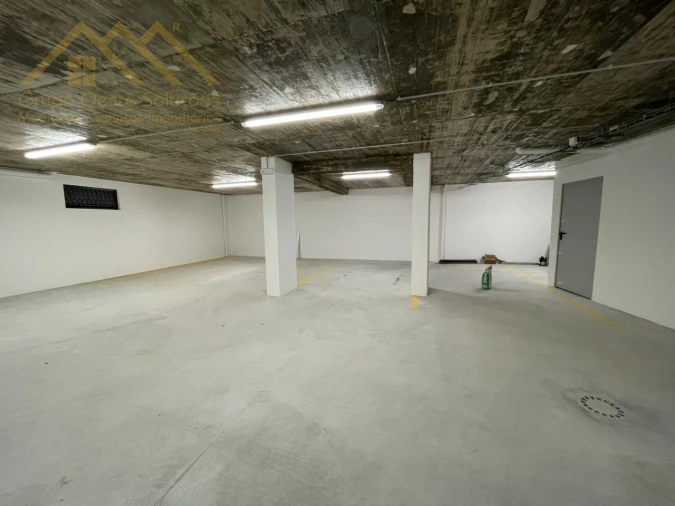 Apartamento T2 para Venda em Santa Maria, São Pedro e Matacães Foto 27