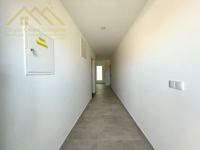 Apartamento T2 para Venda em Santa Maria, São Pedro e Matacães Foto 29