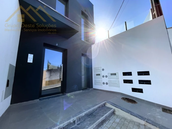 Apartamento T2 para Venda em Santa Maria, São Pedro e Matacães Foto 30