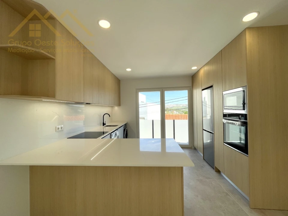 Apartamento T2 para Venda em Santa Maria, São Pedro e Matacães Foto 7